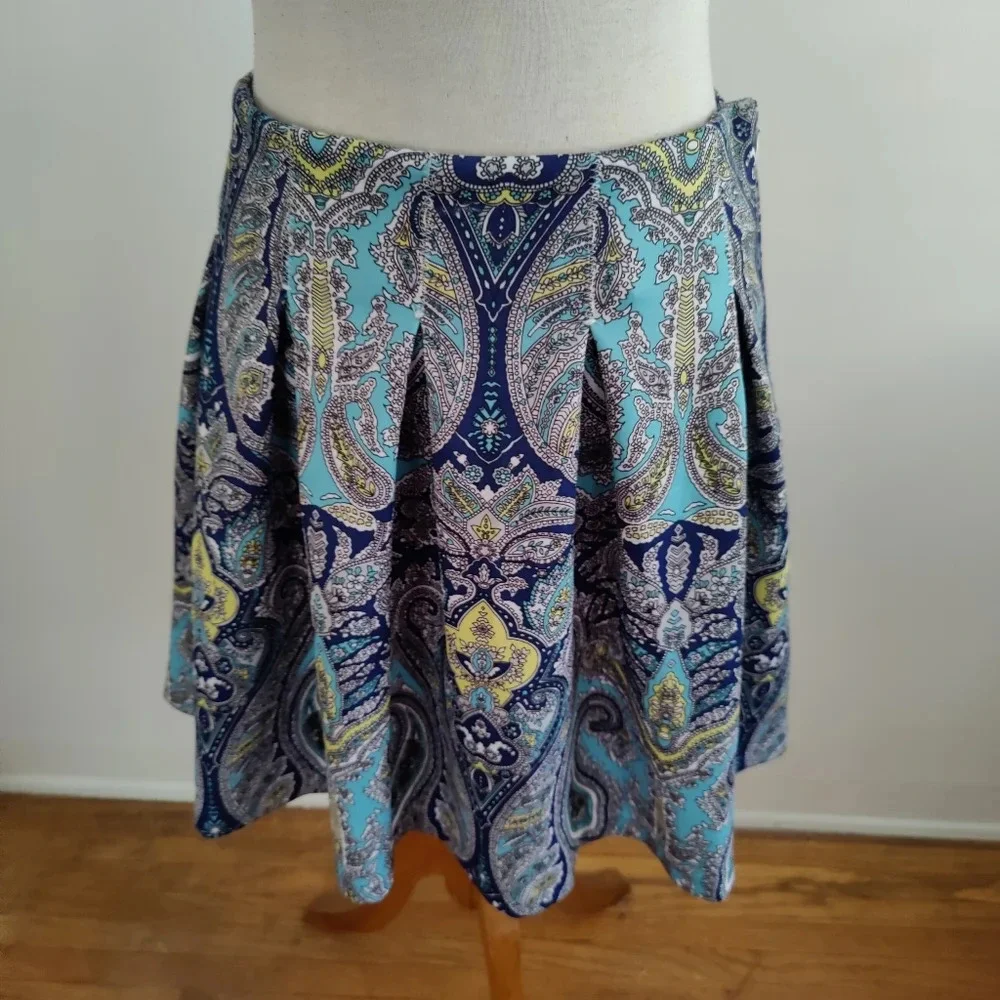 Paisley Print Skirt / Blue & Yellow / Size 10 • New w/o Tags